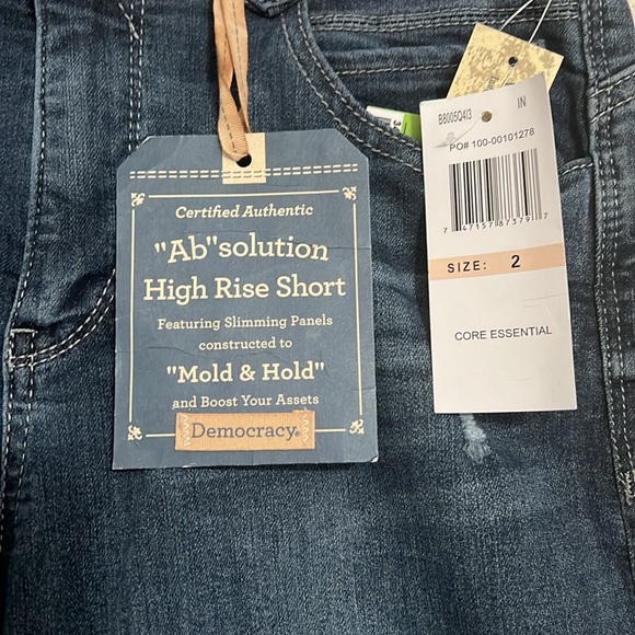 Democracy Ab Solution High Rise Jean Short Distressed  Medium Blue Size 2 - Picture 2 of 7